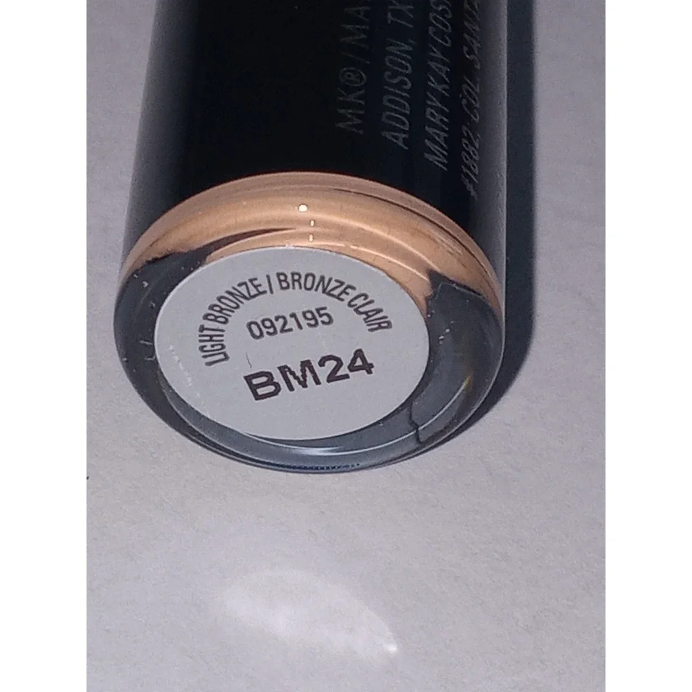 Mary Kay Perfecting Concealer Light Bronze ~‎ Full Size 092195 NIB